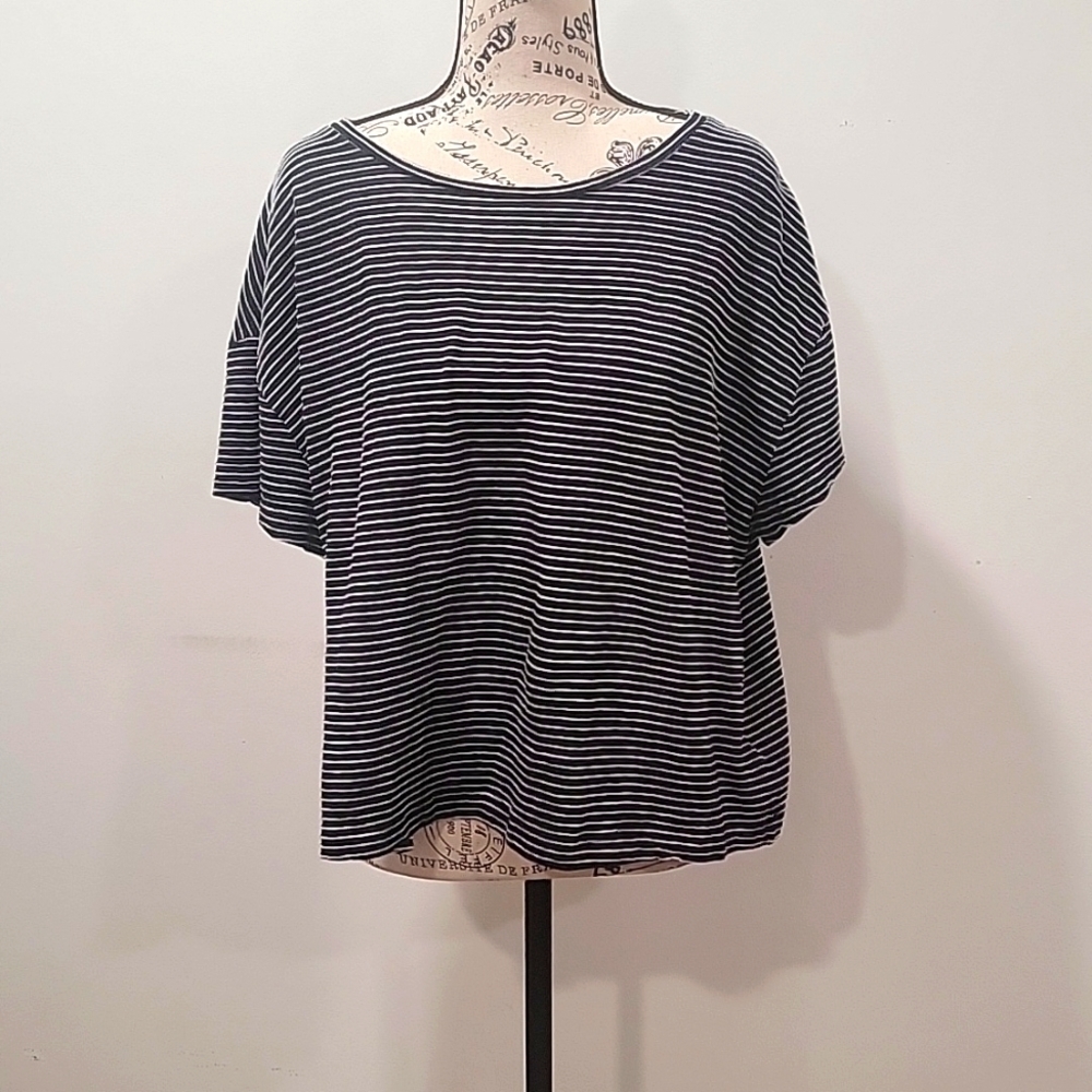 Grunge Gap Woman's Crop Top XXL. B220